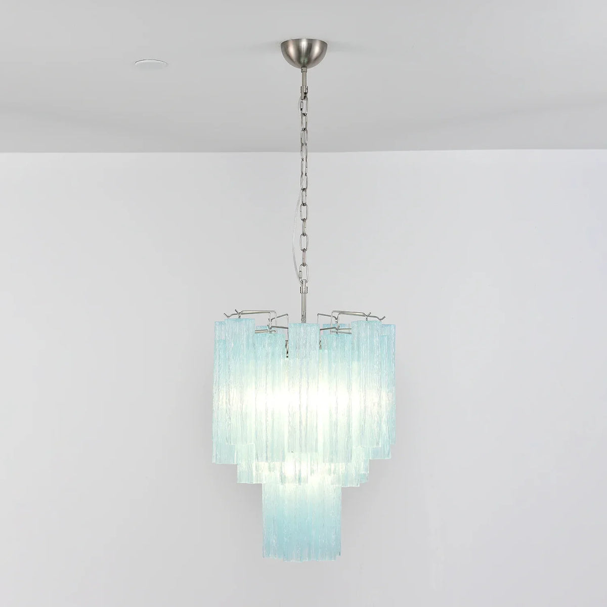 Addis Star-Shaped Glass Tubes Chandelier – Glass detail 64