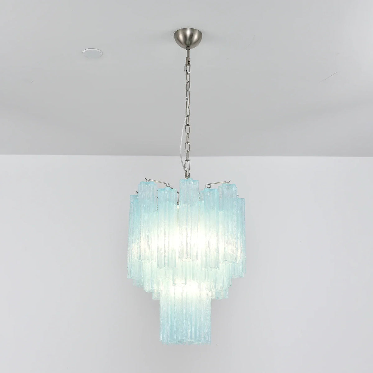 Addis Star-Shaped Glass Tubes Chandelier – Glass detail 66