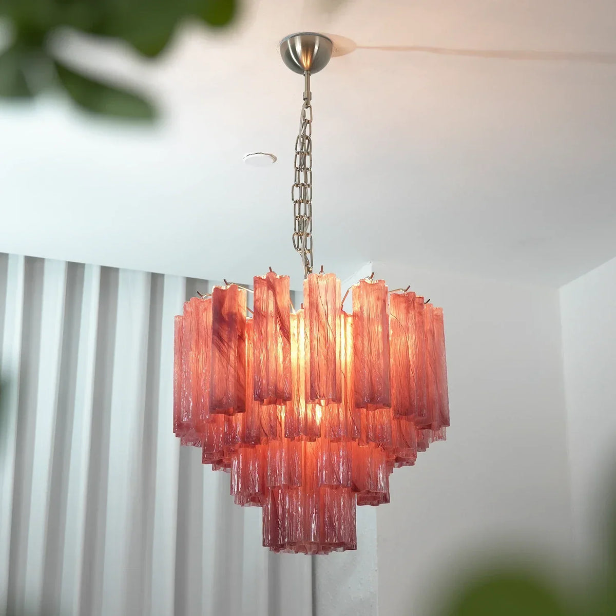 Addis Star-Shaped Glass Tubes Chandelier – Glass detail 50
