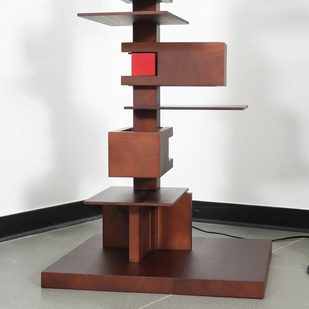 Stacking Wood Floor Lamp – Wood detail 36