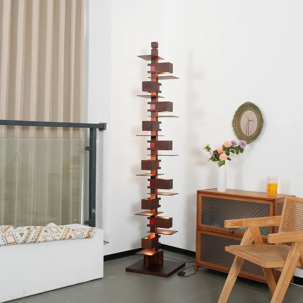 Stacking Wood Floor Lamp – Wood detail 2