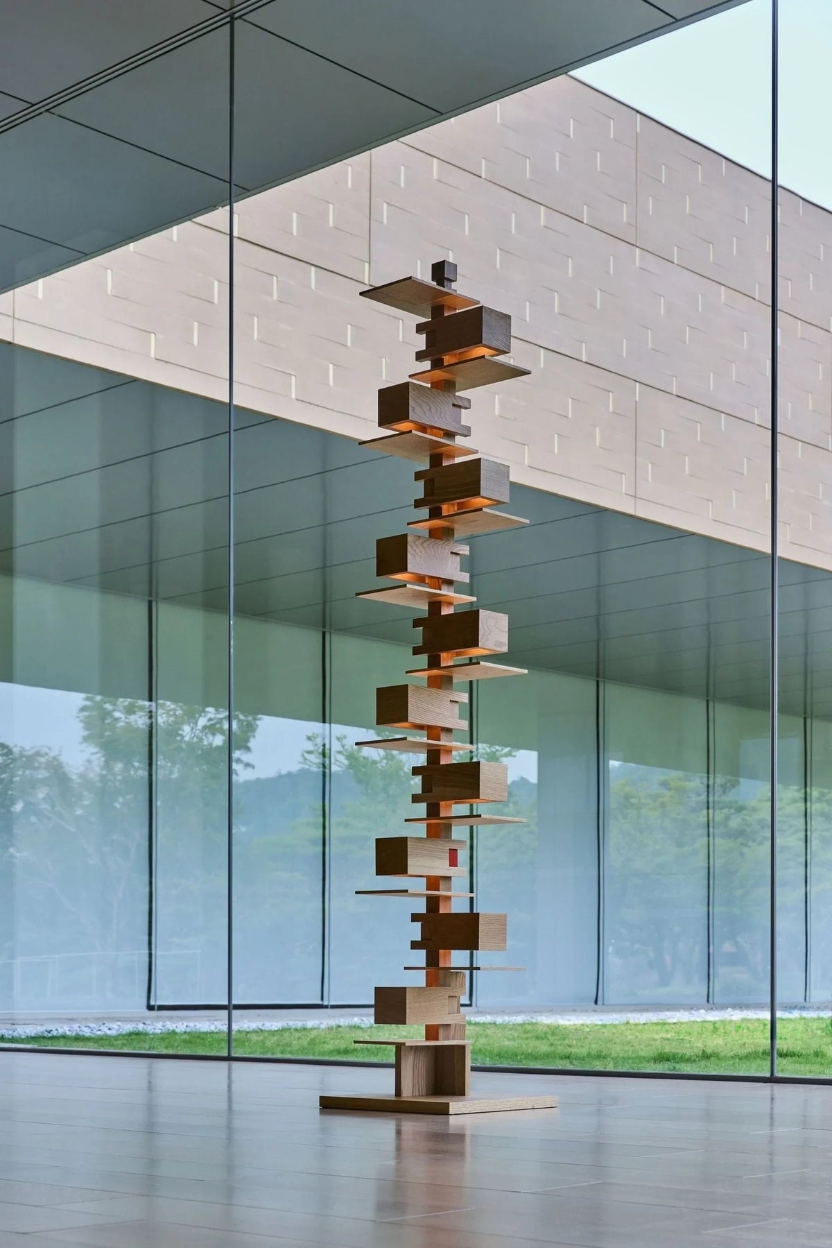 Stacking Wood Floor Lamp – Wood detail 17