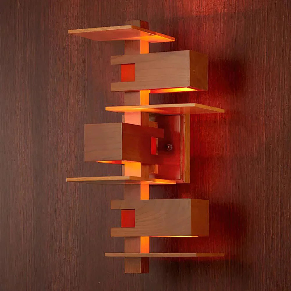 Taliesin Wood Wall Lamp – Wood detail 20