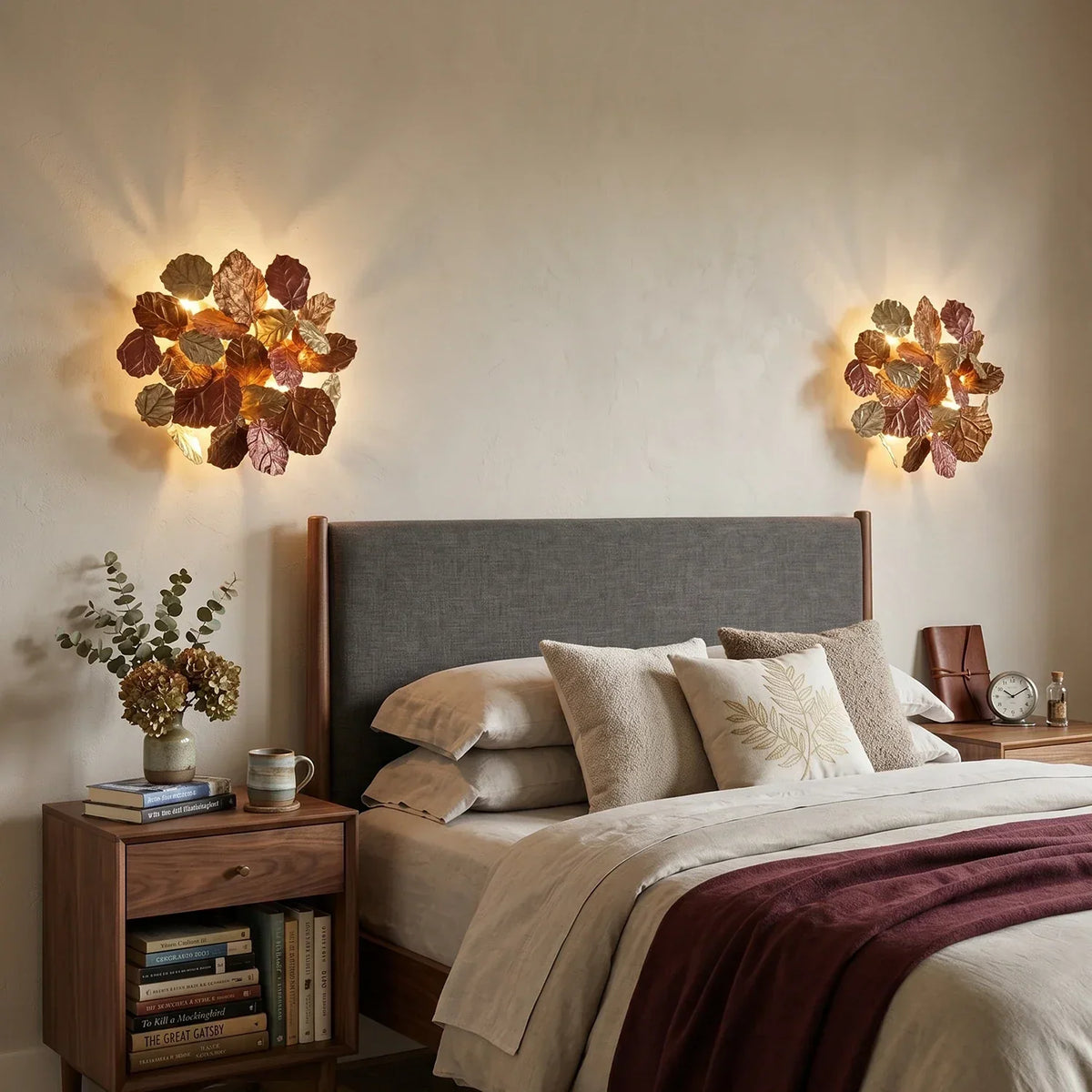 Forest Canopy Brass Leaf Wall Sconce – Brass detail 7