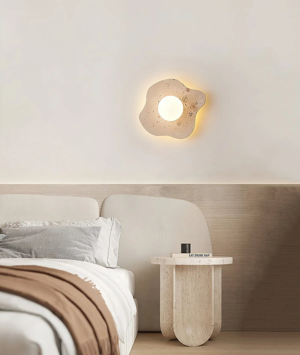 Travertine Blob Glass Wall Lamp – Travertine detail 5
