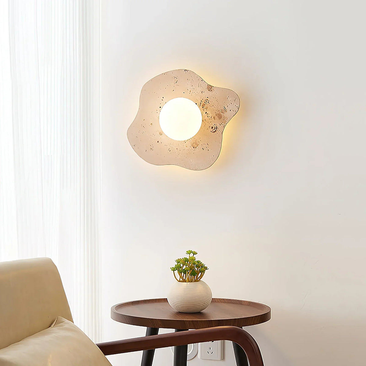 Travertine Blob Glass Wall Lamp – Travertine detail 2