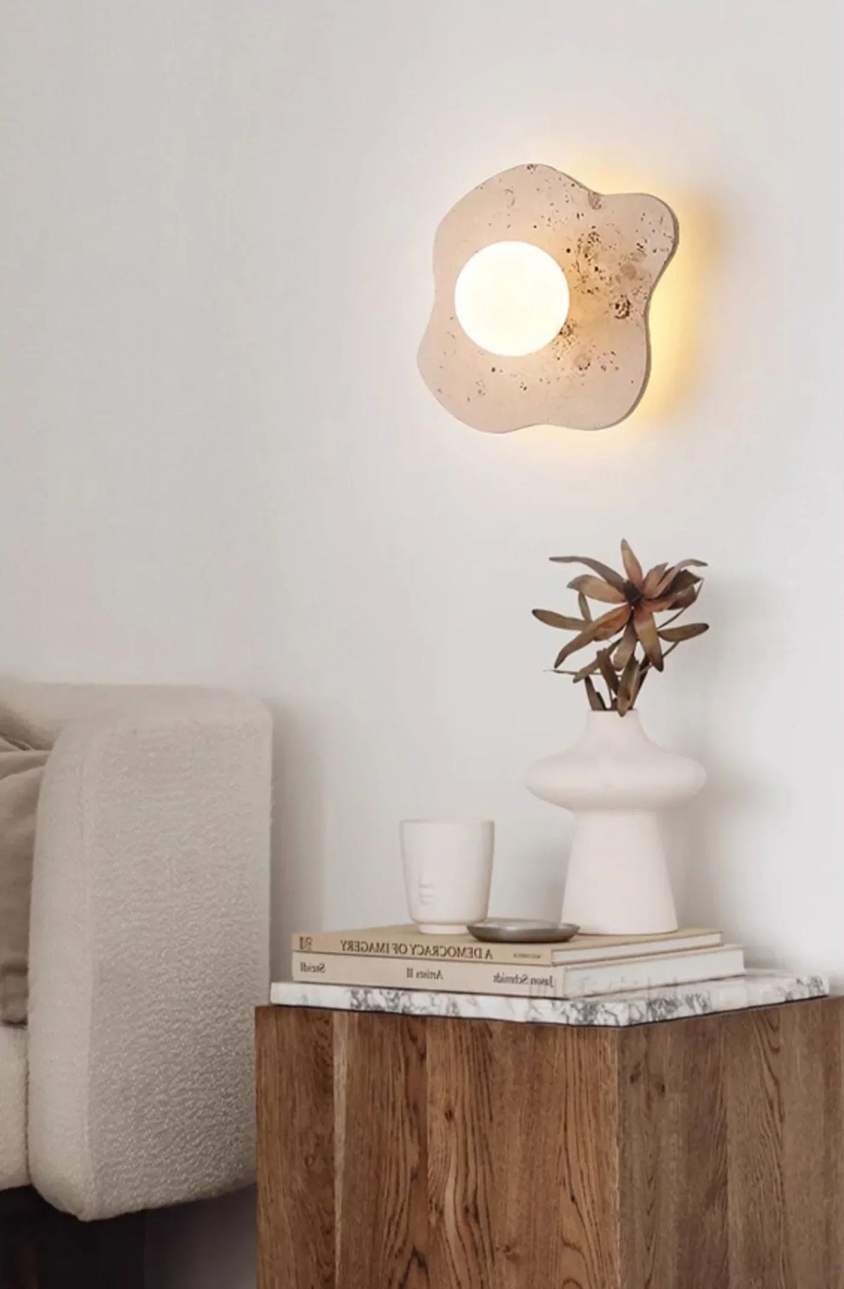 Travertine Blob Glass Wall Lamp – Travertine detail 8