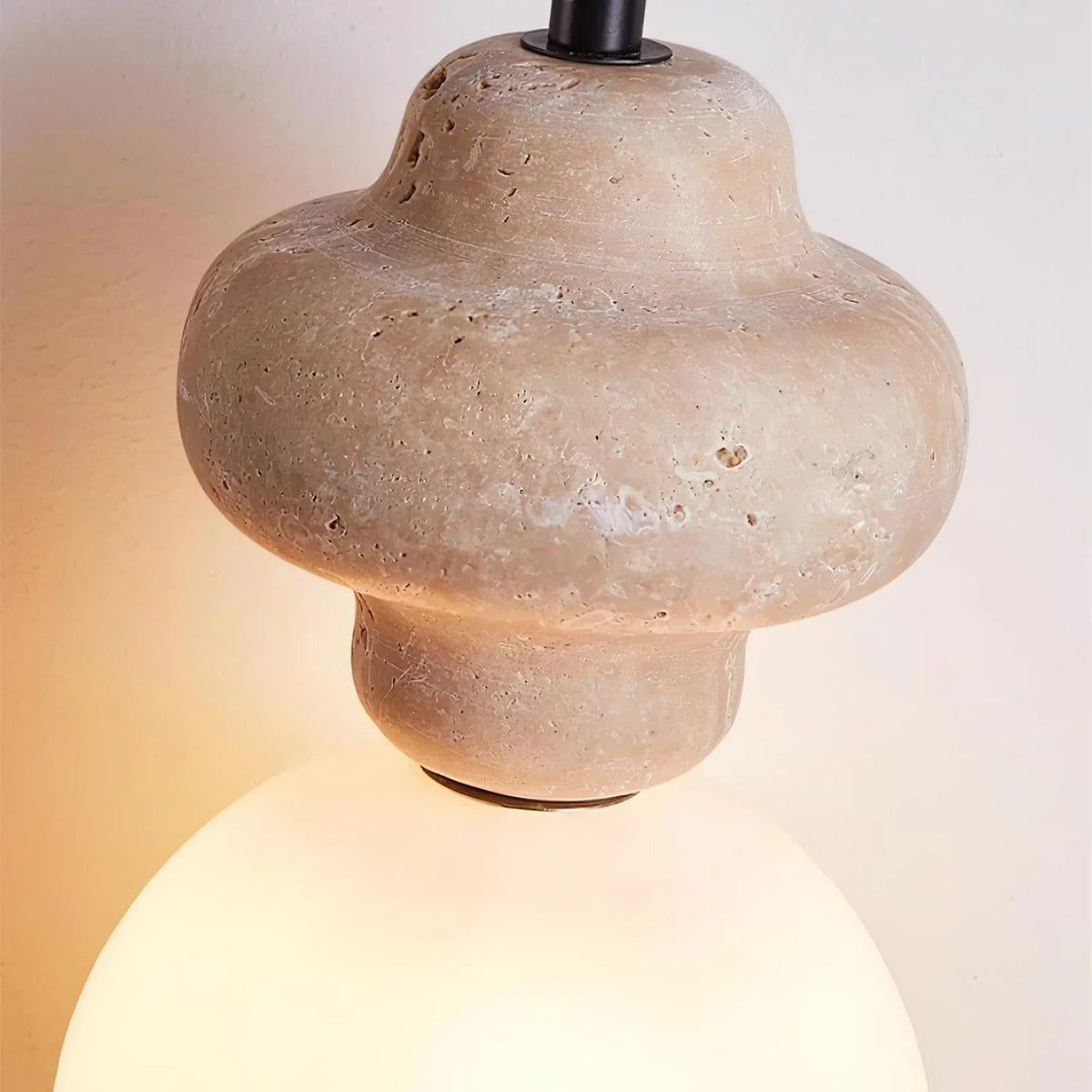 Travertine Cenari Sculpture Pendant Lamp – Travertine detail 9