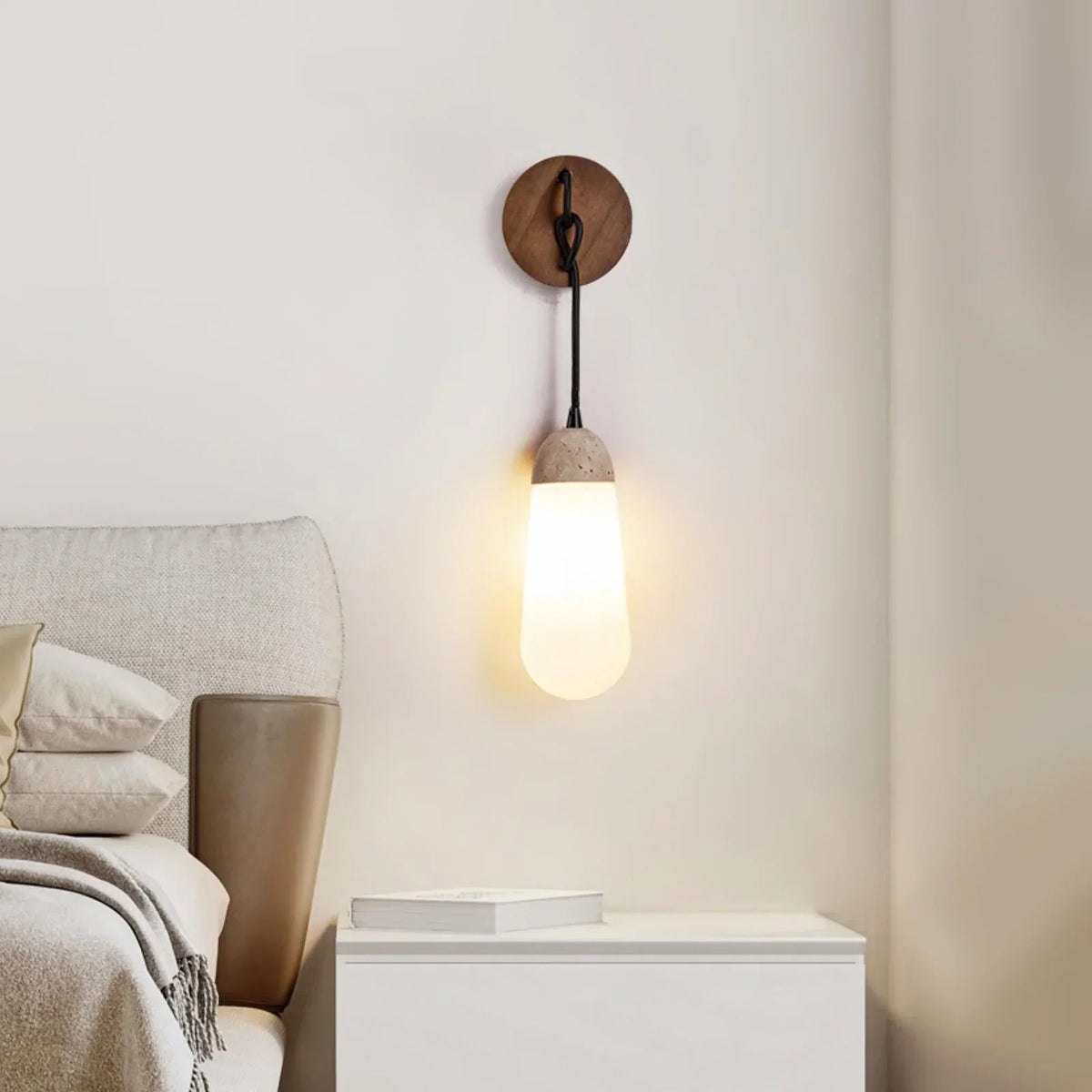 Travertine Kace Wall Lamp – Travertine detail 2