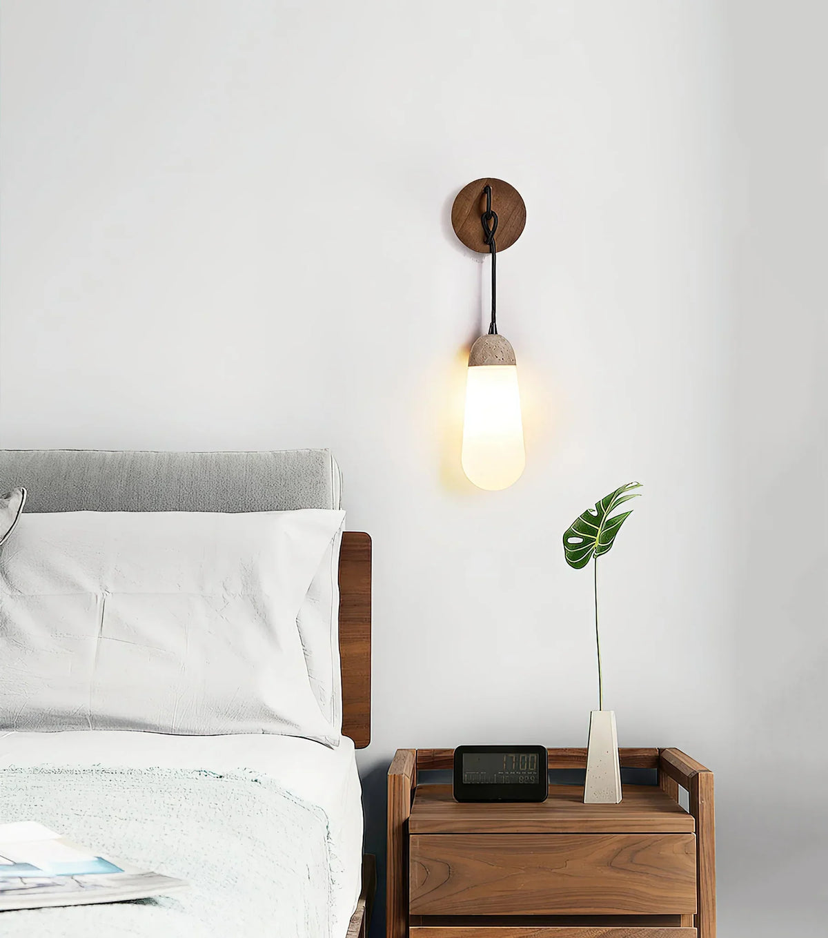 Travertine Kace Wall Lamp – Travertine detail 6