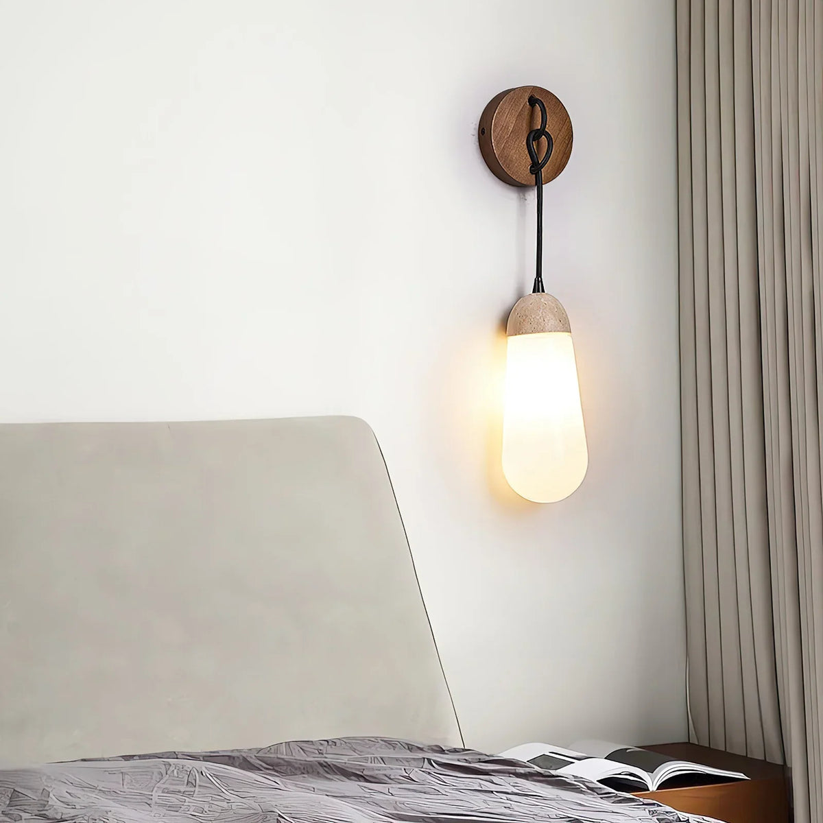 Travertine Kace Wall Lamp – Travertine detail 3