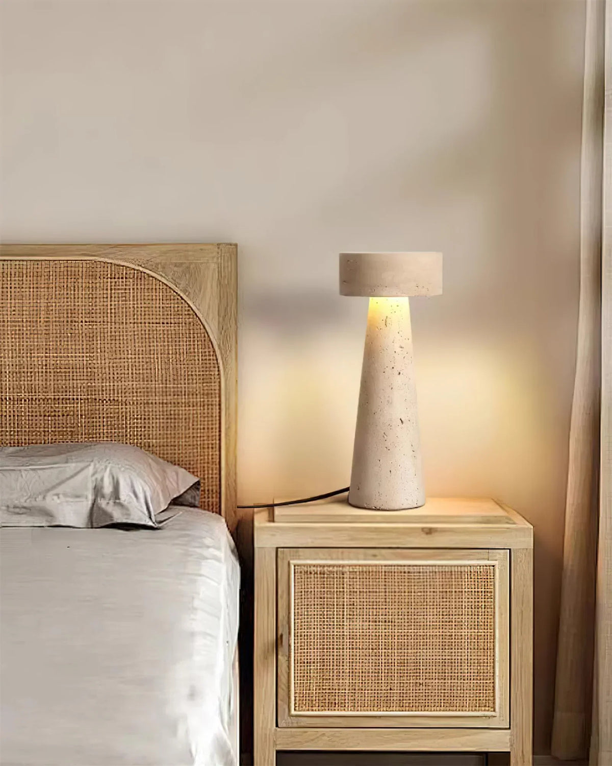 Travertine Kiwa Conical Table Lamp – Travertine detail 6