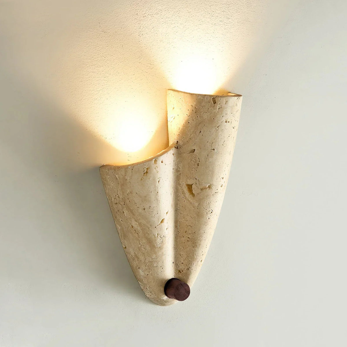 Travertine Pearlmont Wall Lamp – Travertine detail 14
