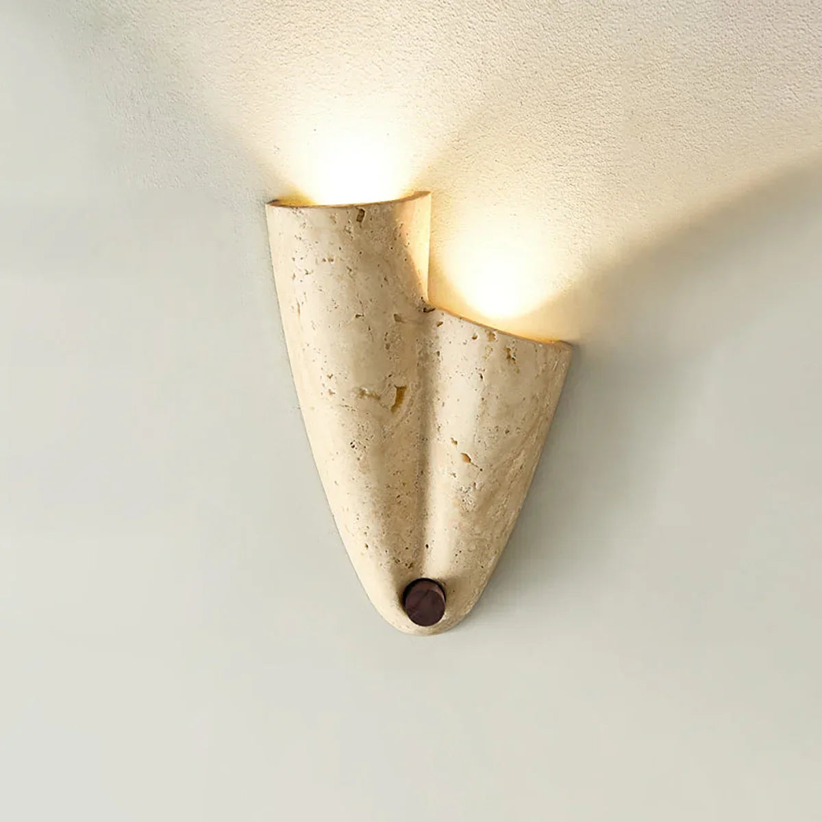 Travertine Pearlmont Wall Lamp – Travertine detail 13