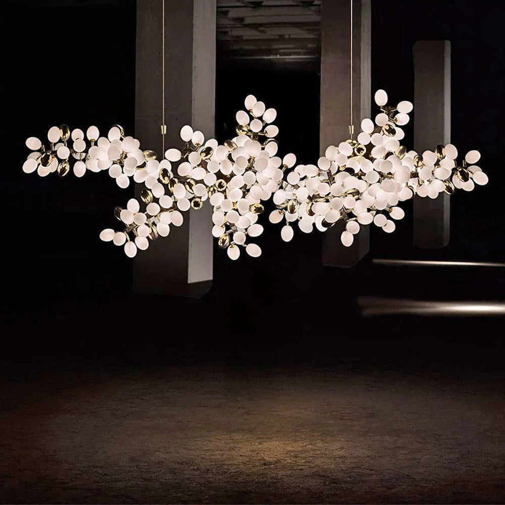 Valiant Glass Chandelier, Horizontal – Glass detail 12