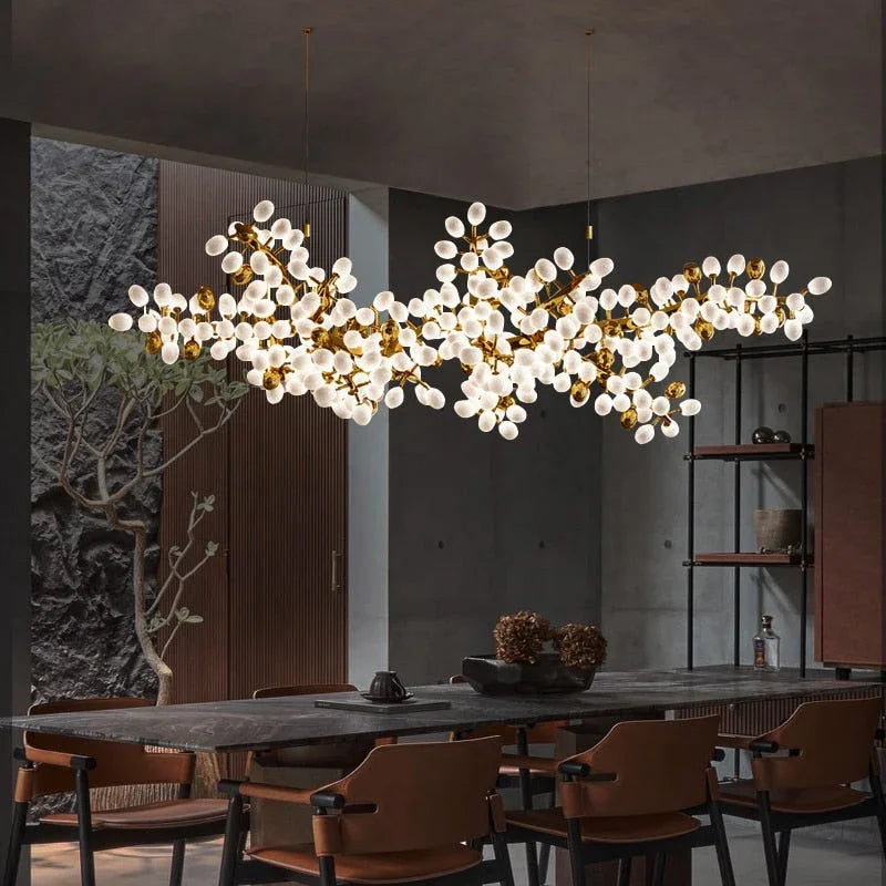 Valiant Glass Chandelier, Horizontal – Glass detail 3