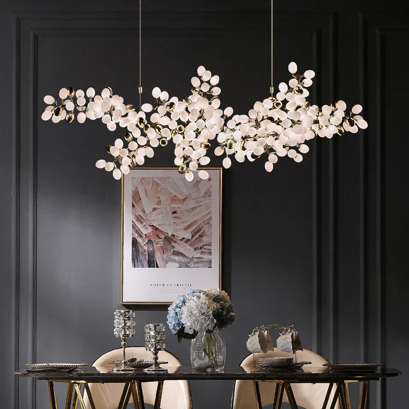 Valiant Glass Chandelier, Horizontal – Glass detail 6