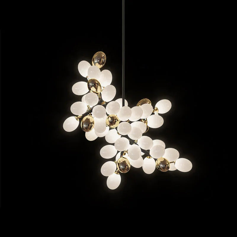 Valiant Glass Chandelier, Horizontal – Glass detail 37