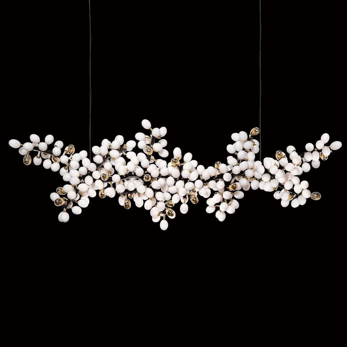 Valiant Glass Chandelier, Horizontal – Glass detail 38