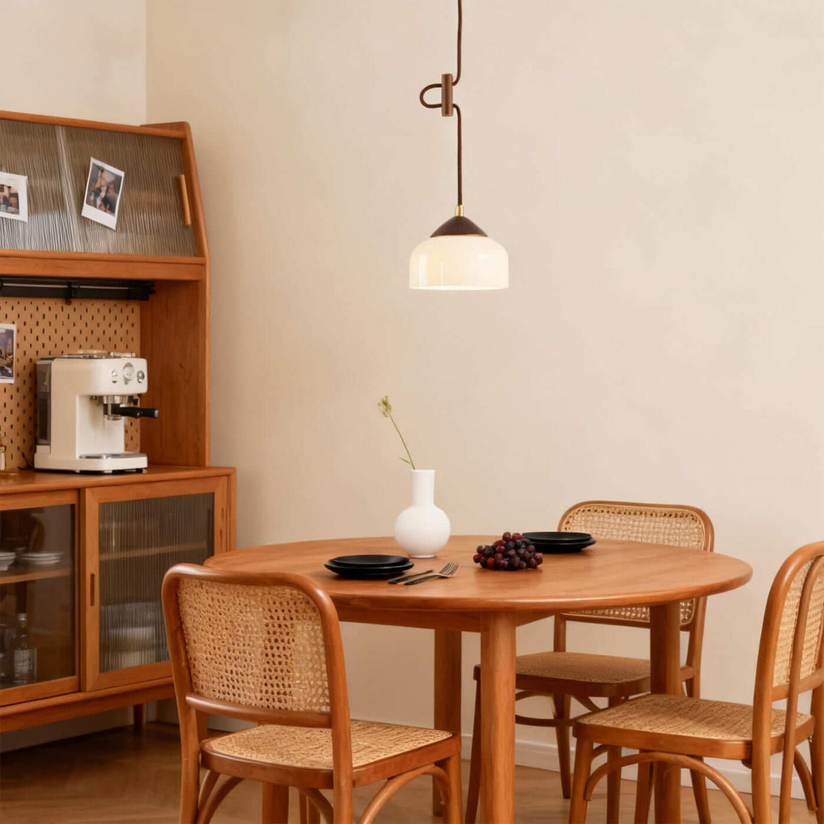 Minimalist Wood & Glass Pendant Light – Glass detail 7