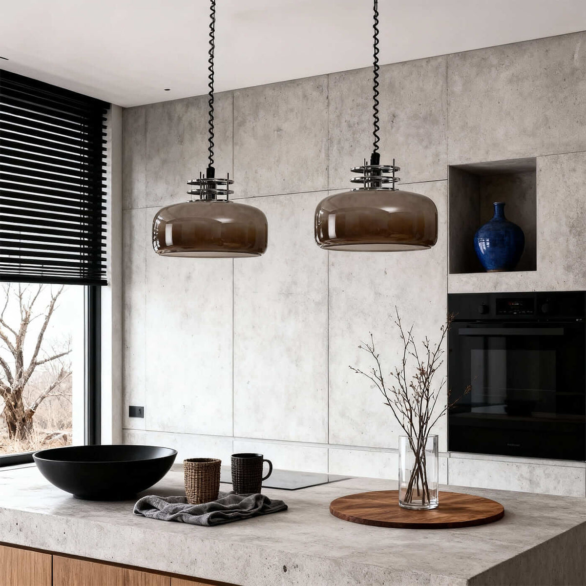 Bauhaus Retractable Round Glass Pendant Light – Glass detail 14