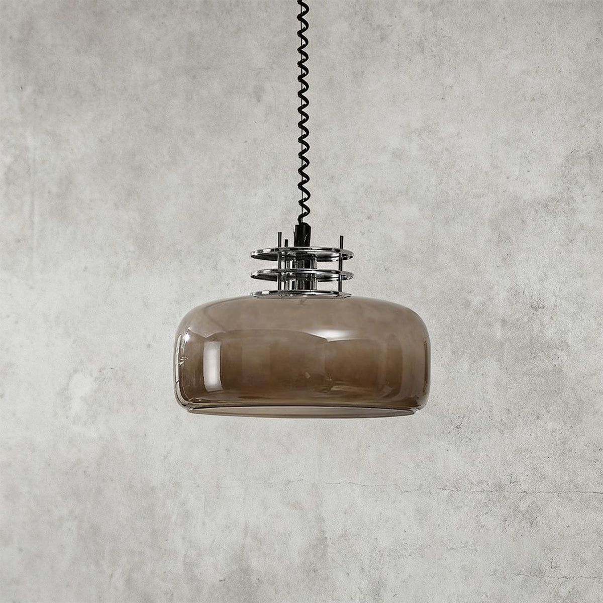 Bauhaus Retractable Round Glass Pendant Light – Glass detail 16