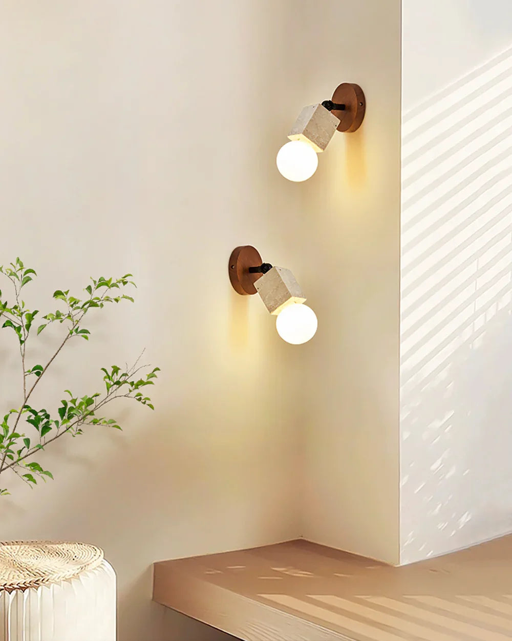 Adjustable Versa Stone Travertine Wall Light – Travertine detail 5