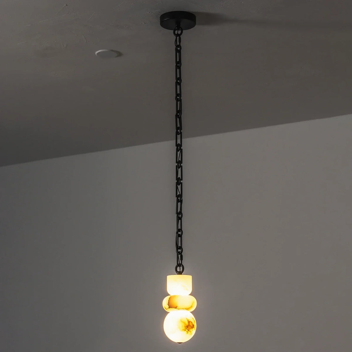 Alabaster Cylindrical Chain Chandelier – Alabaster detail 30