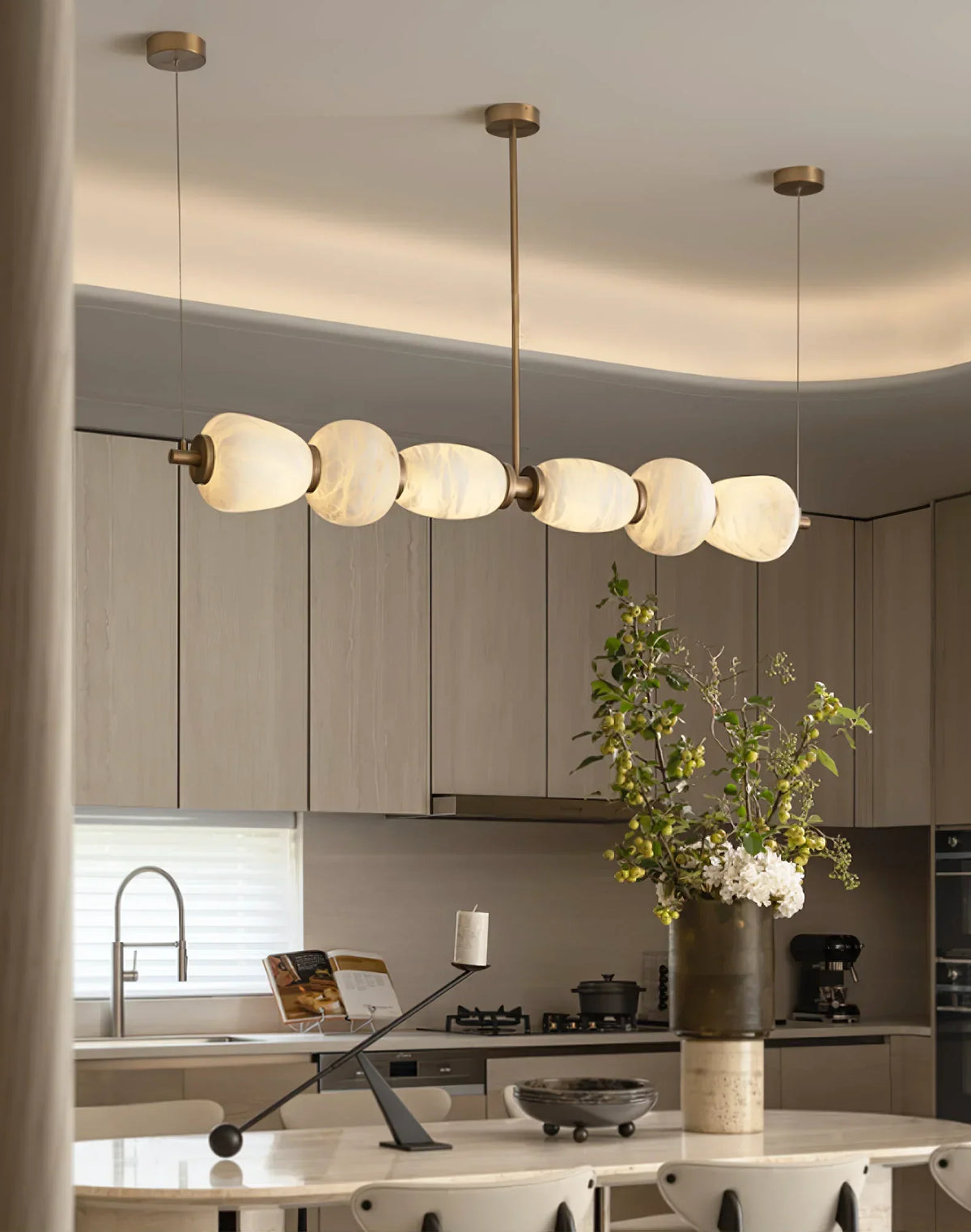 Alabaster Pebble Linear Chandelier – Alabaster detail 8