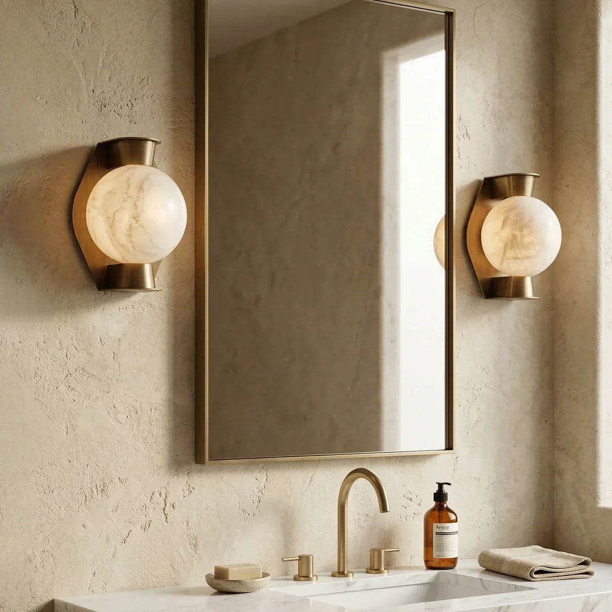Alabaster Spherical Decorative Art Wall Lamp – Alabaster detail 9