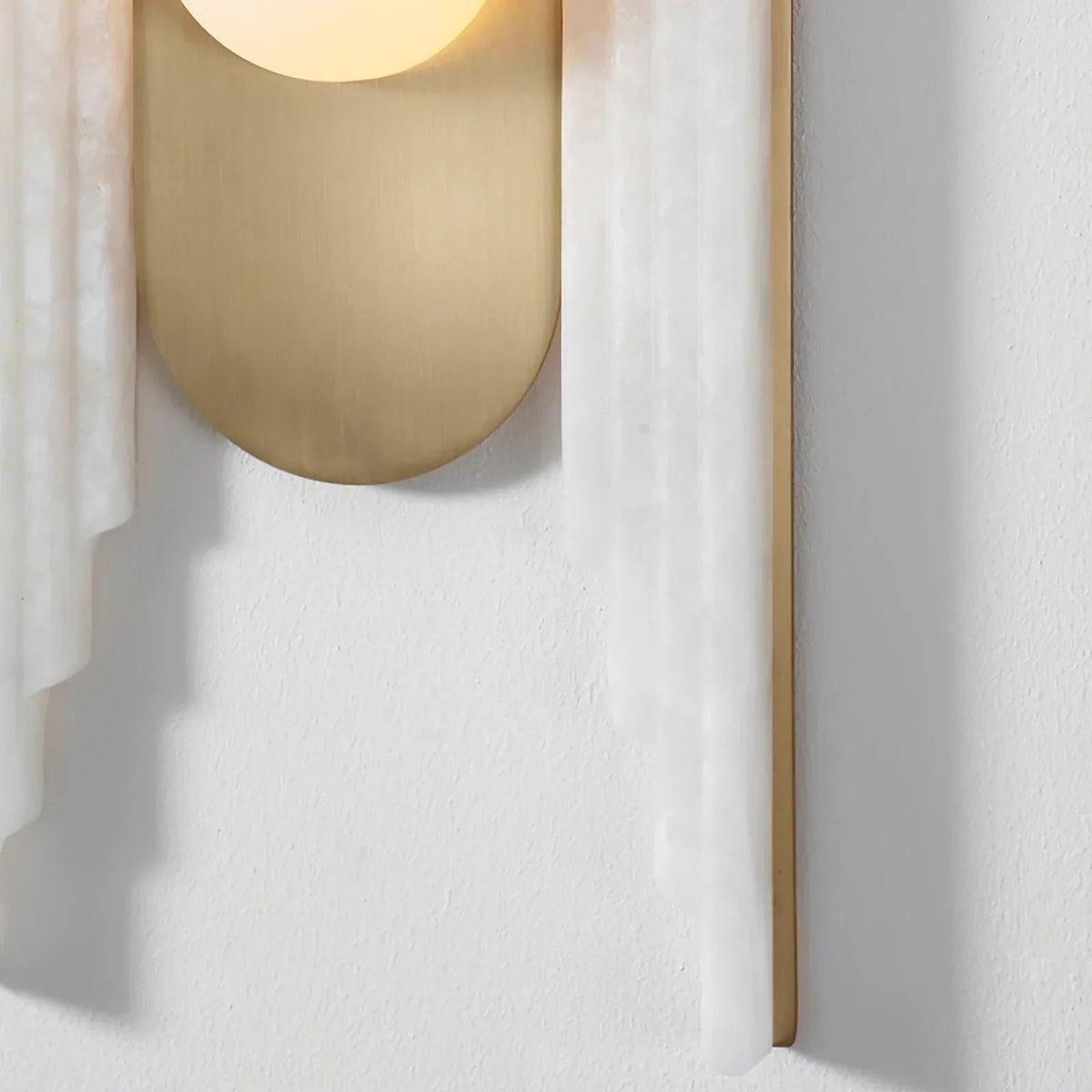 Alabaster Stacked Oval Cascada Wall Sconce – Alabaster detail 10