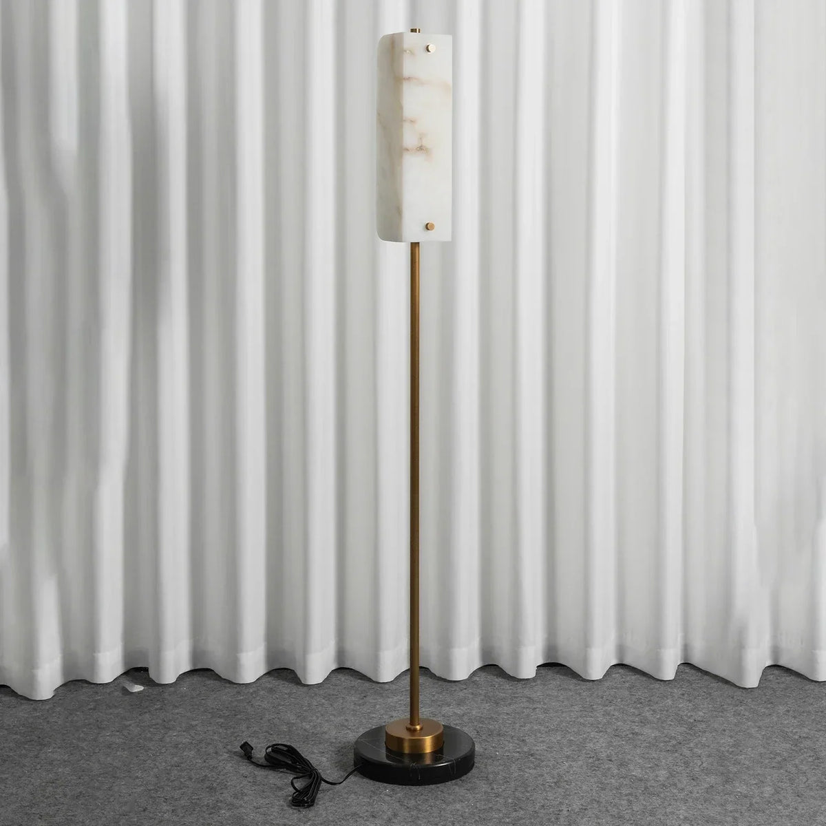 Alabaster Years Brass Floor Lamp – Alabaster detail 23