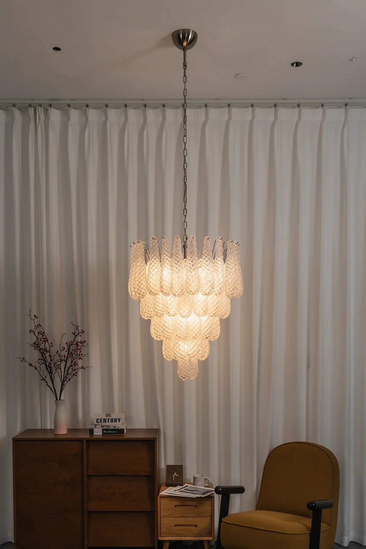 Amaris Tiered Teardrop Glass Chandelier – Glass detail 17