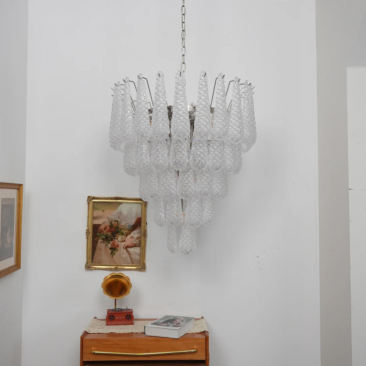 Amaris Tiered Teardrop Glass Chandelier – Glass detail 10