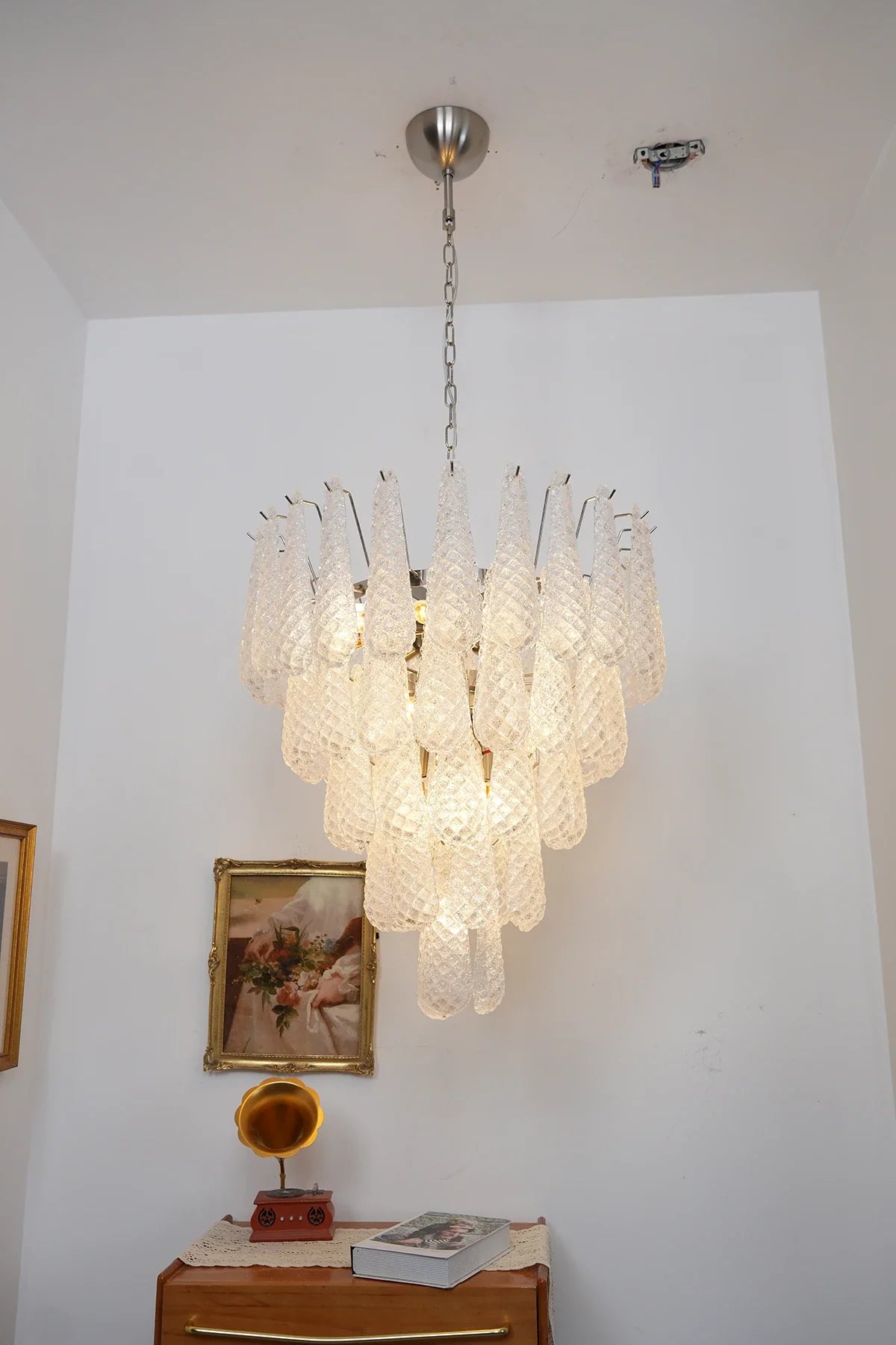 Amaris Tiered Teardrop Glass Chandelier – Glass detail 24