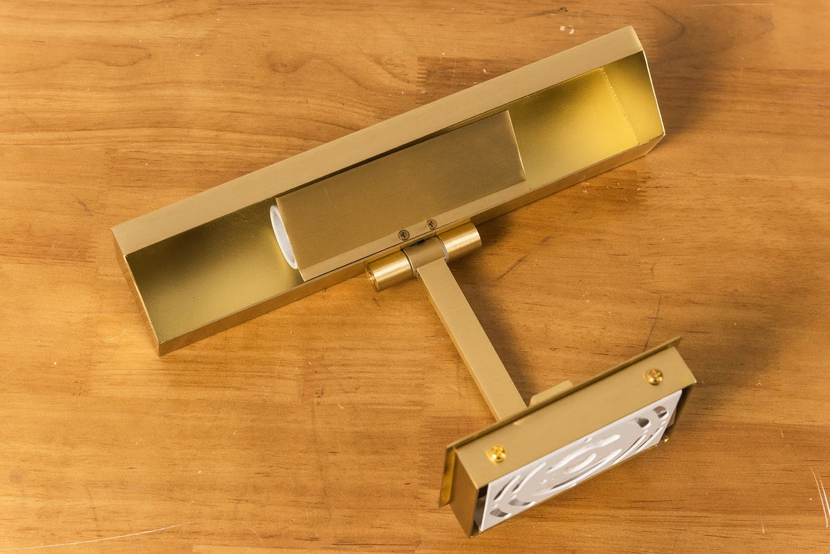 Arden Picture Brass Light Wall Sconce – Brass detail 18