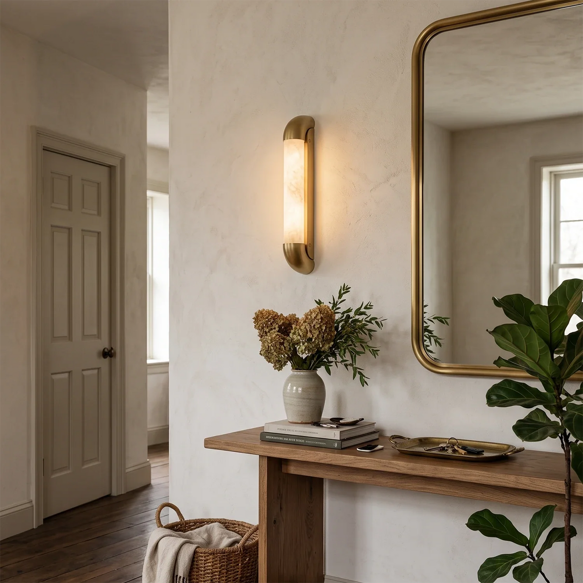 Aveline Bracketed Alabaster Wall Sconce – Alabaster detail 2