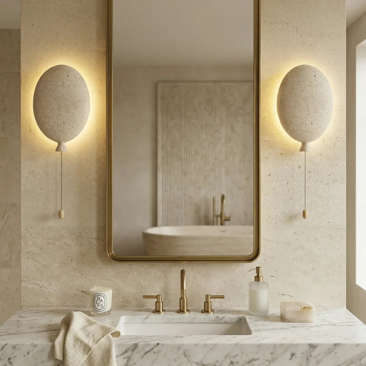 Balloon-Shaped Nino Travertine Wall Lamp – Travertine detail 12