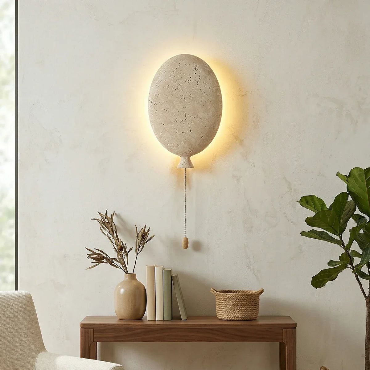 Balloon-Shaped Nino Travertine Wall Lamp – Travertine detail 3