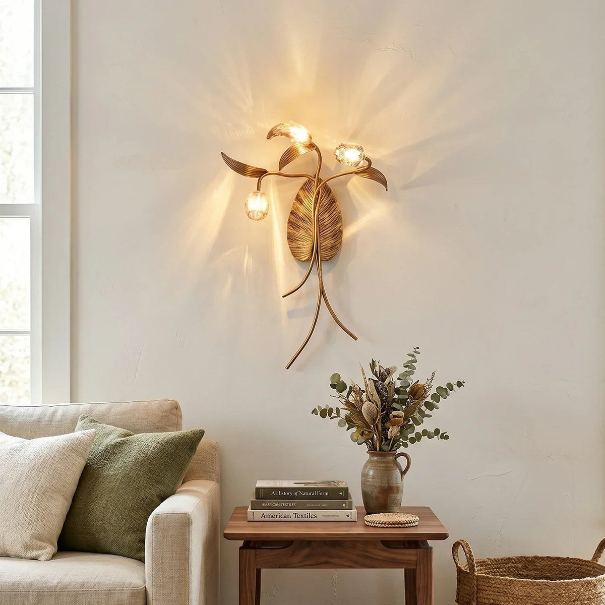 Brass Antique Plant Flower Glass Wall Lamp – Glass detail 2