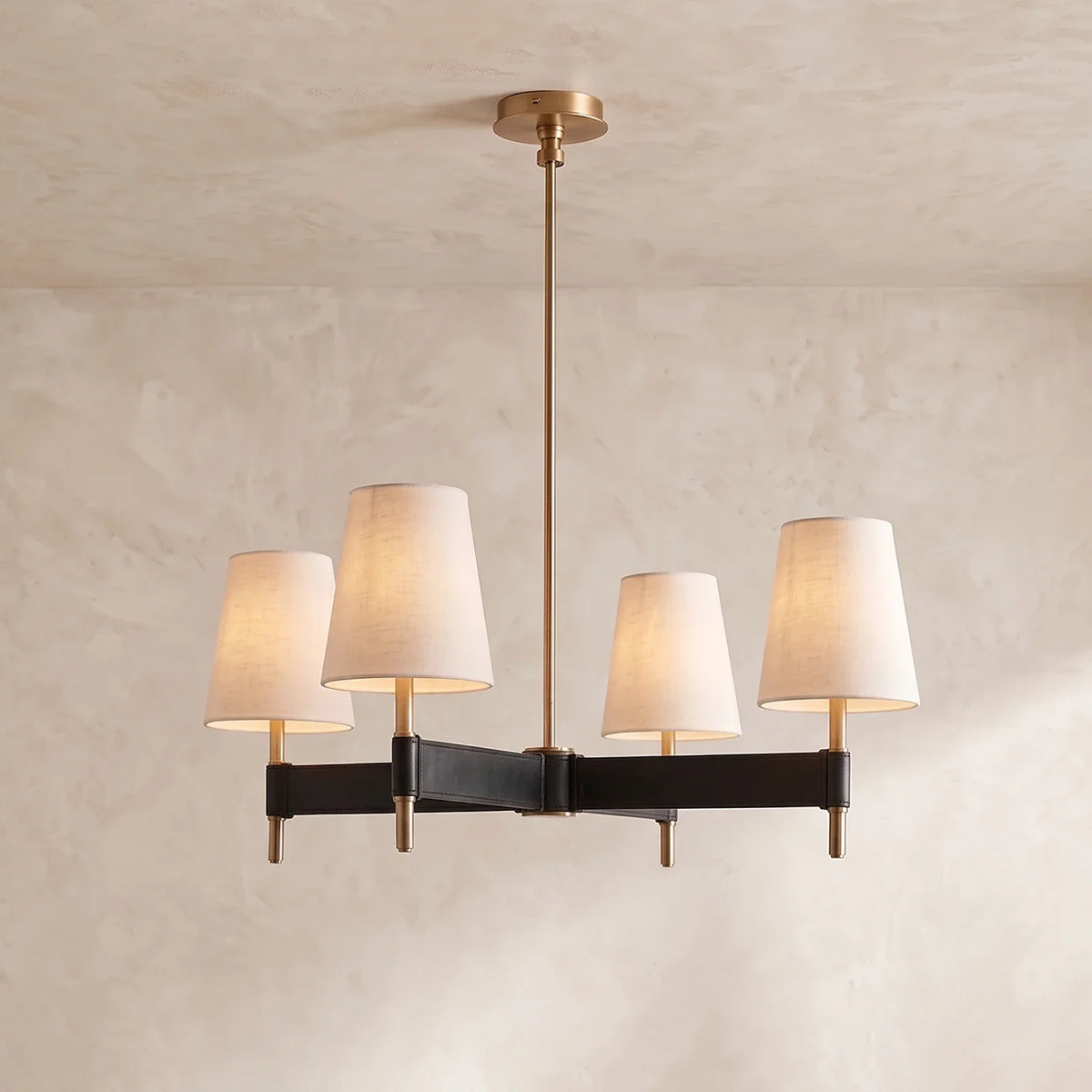 Bridell Leather-Wrapped Brass Chandelier – Brass detail 25
