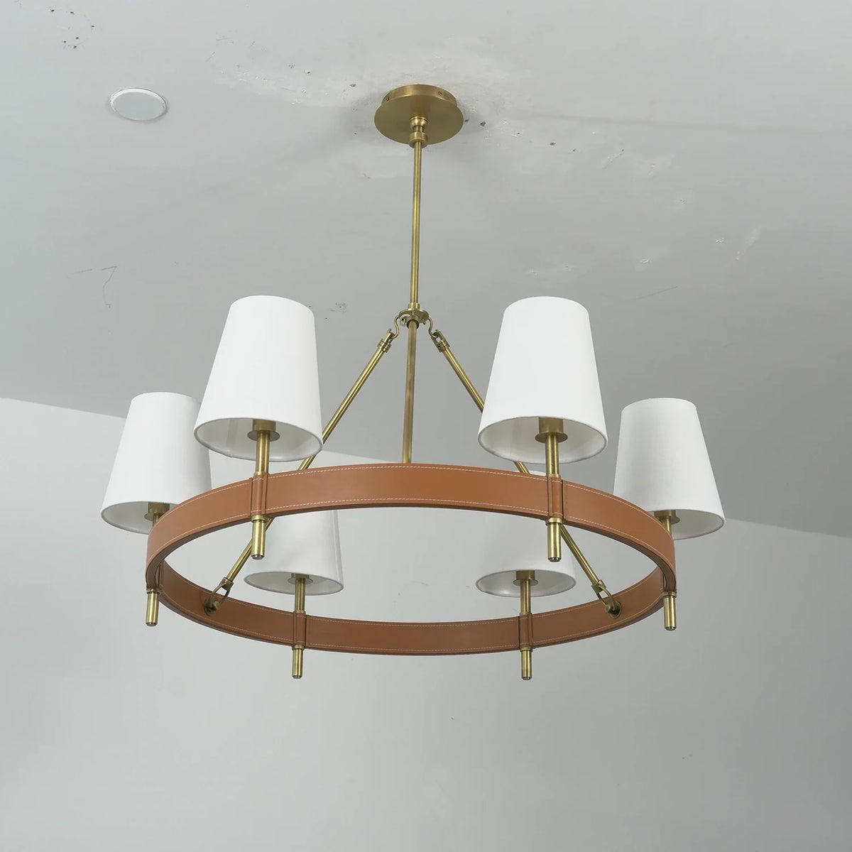 Bridell Leather-Wrapped Brass Chandelier – Brass detail 19