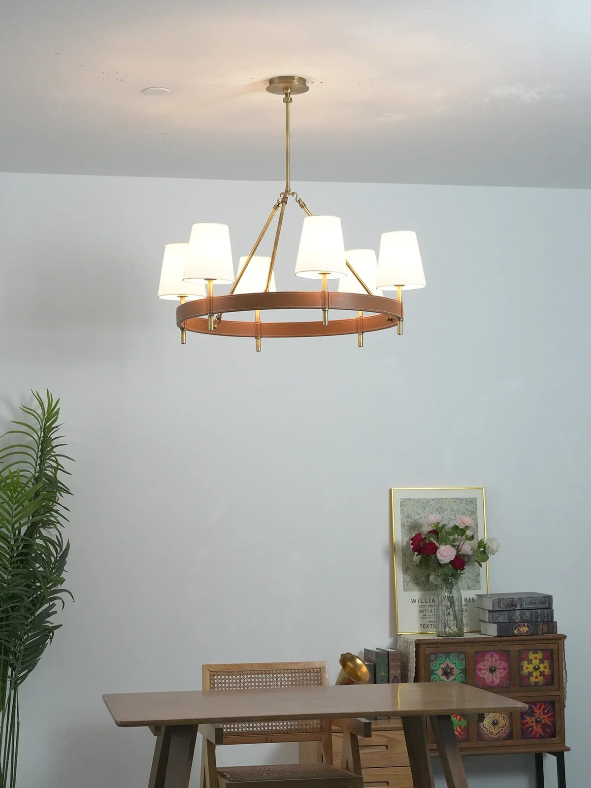 Bridell Leather-Wrapped Brass Chandelier – Brass detail 14