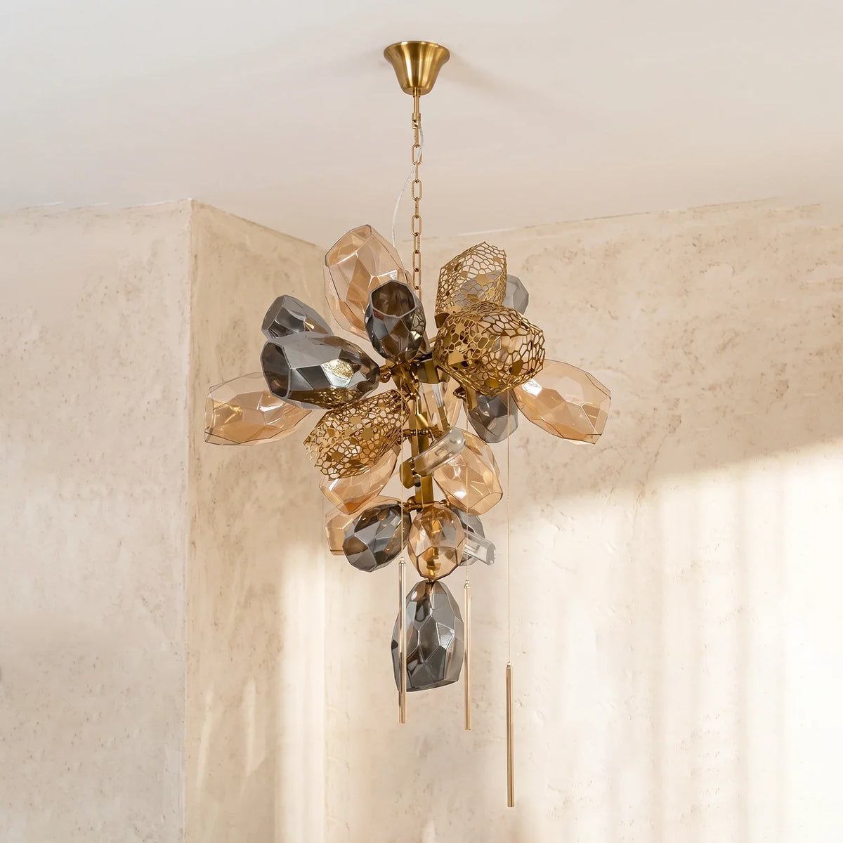 Britannica Glass Chandelier Horizontal – Glass detail 43