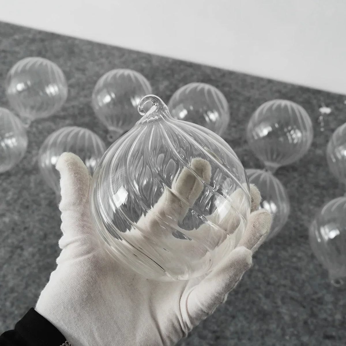 Bubble Texture Glass Ball Ceiling Light – Glass detail 16