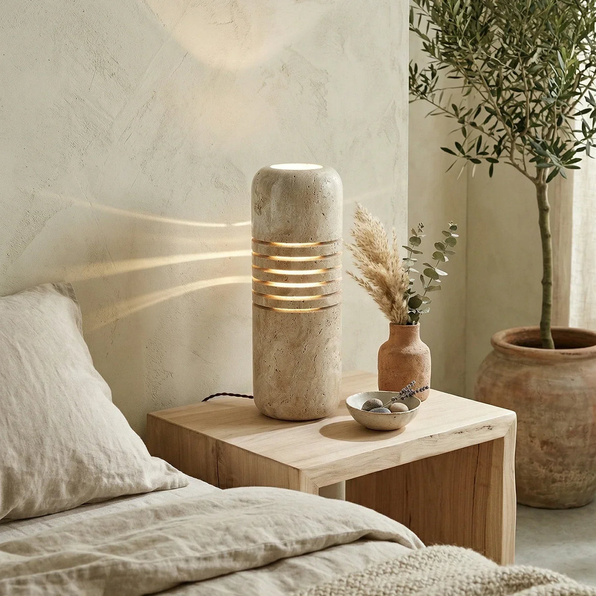 Bucket Stone Travertine Table Lamp – Travertine detail 3