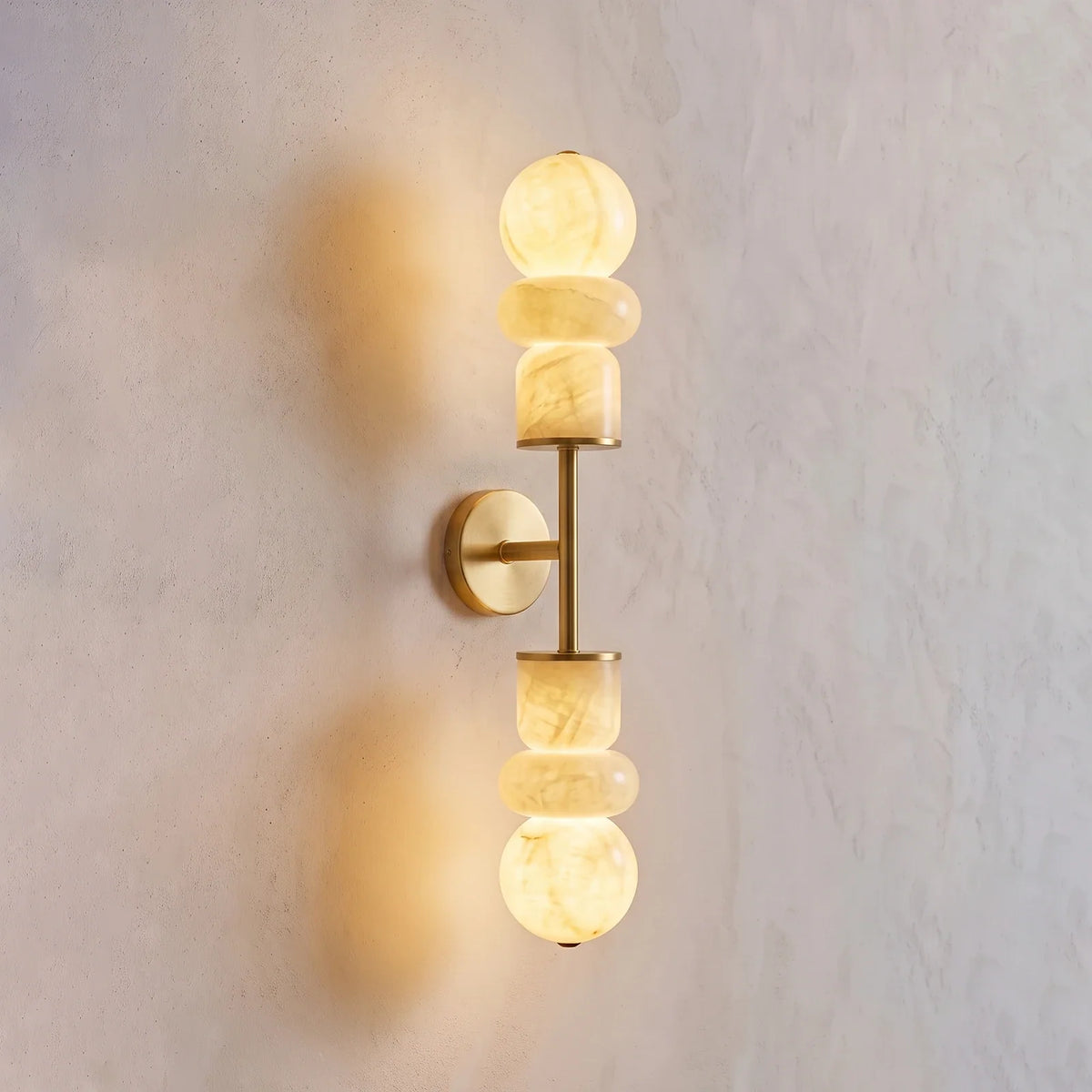 Cairn Alabaster Wall Sconce – Alabaster detail 19
