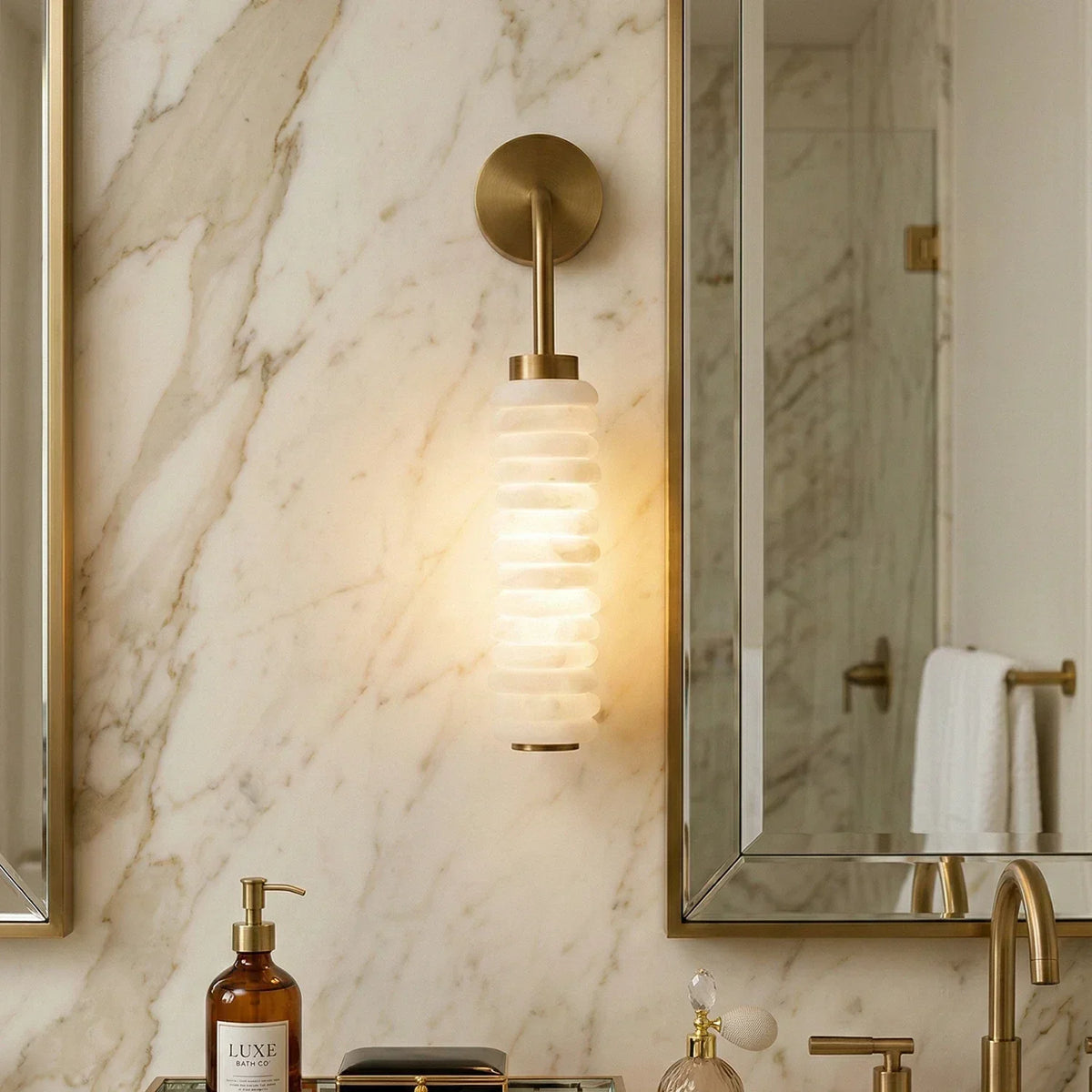 Calla Cylinder Alabaster Wall Lamp – Alabaster detail 5