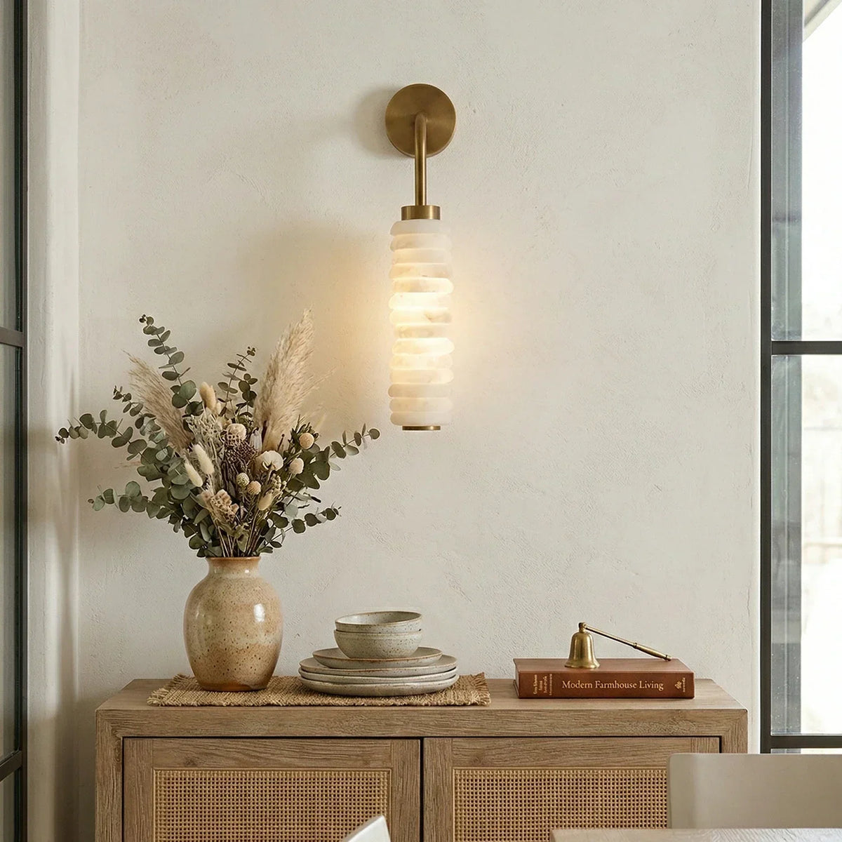 Calla Cylinder Alabaster Wall Lamp – Alabaster detail 3