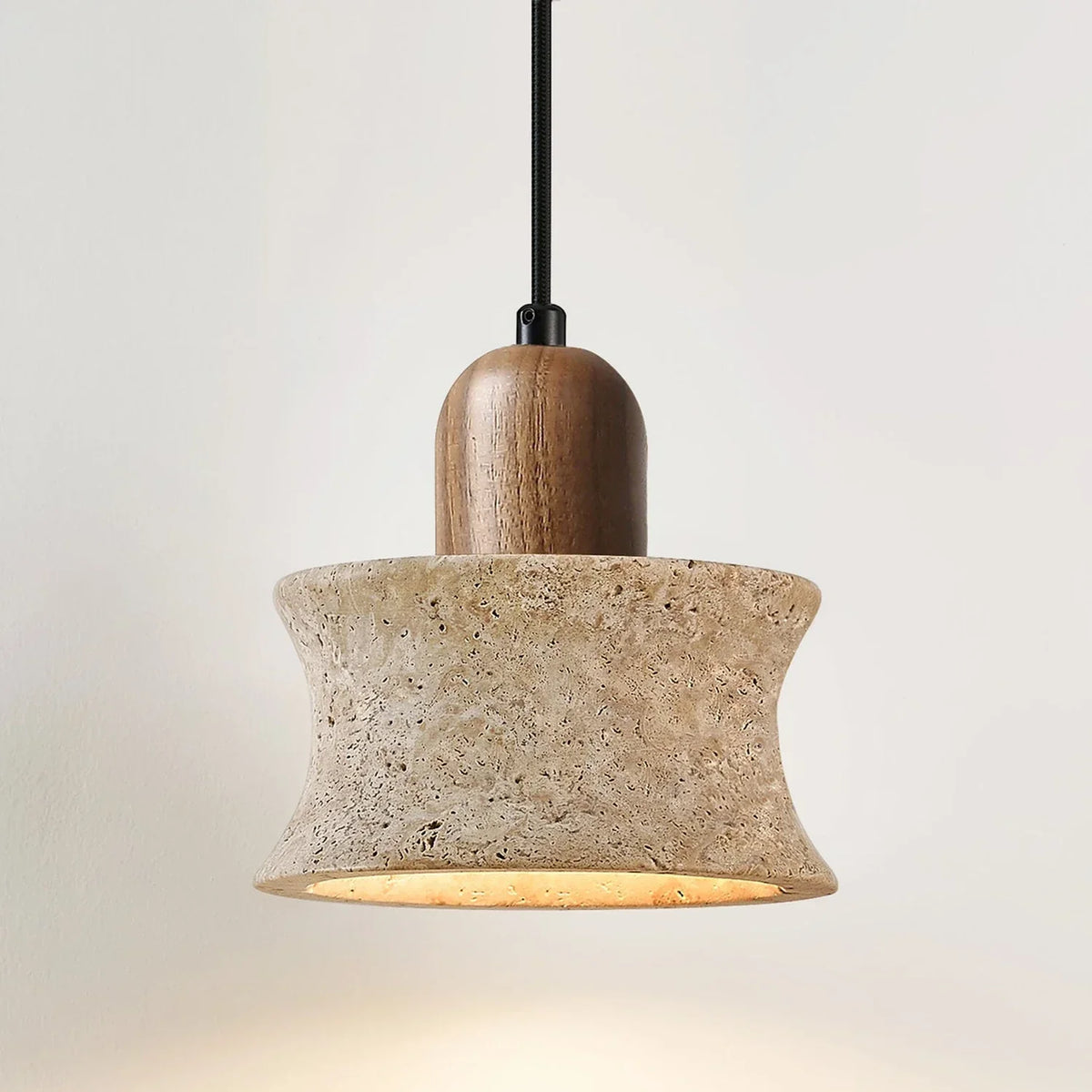 Calviero Travertine Pendant Light – Travertine detail 11
